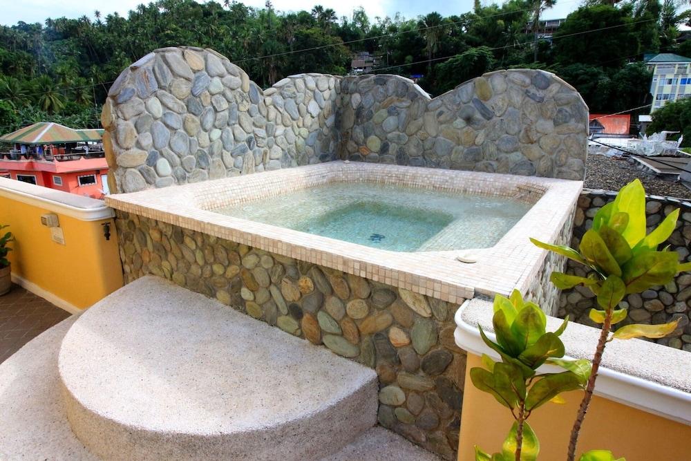 Mermaid Resort Puerto Galera Luaran gambar