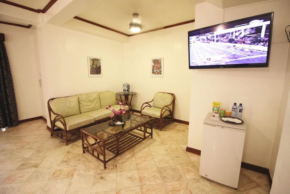 Mermaid Resort Puerto Galera Luaran gambar